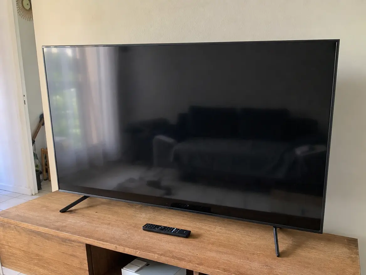 TV Samsung 50 pouces 4K, comme neuve — 340 € (Dzaoudzi)