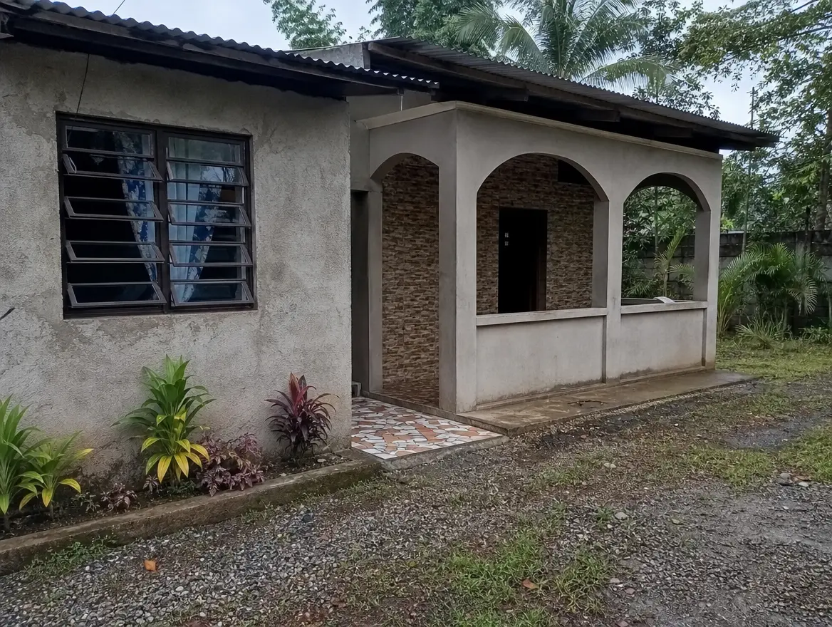 Vente maison T3 à Mtsamboro à rénover · 132000 € (Mtsamboro)