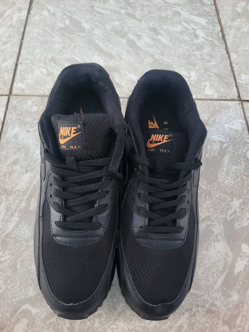 Chaussure 👟 air max à Ouangani