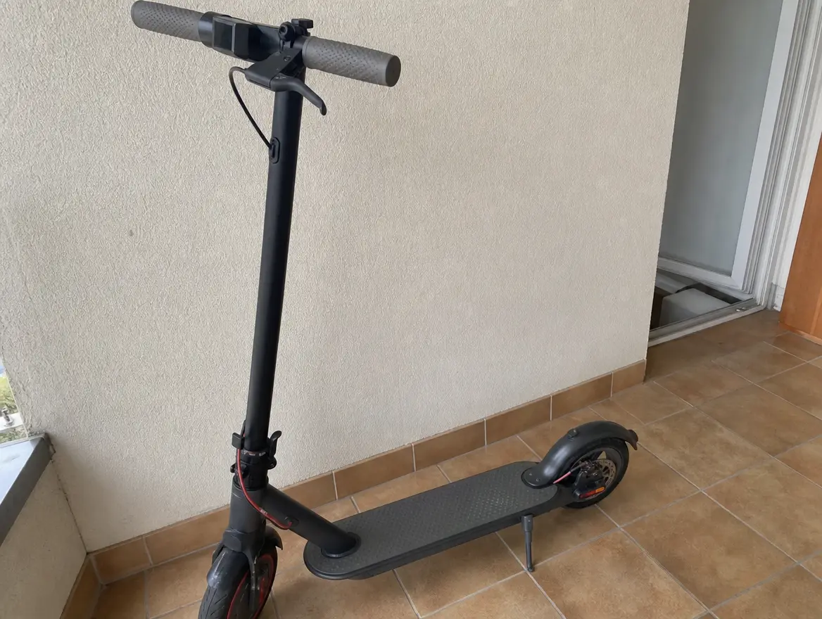 Trottinette électrique adulte, autonomie correcte · 220 € (Bandraboua)