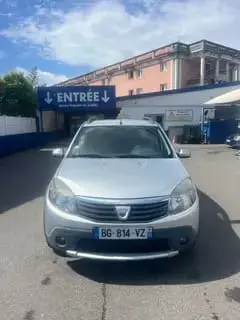 Dacia Sandero Stepway à Bandrélé