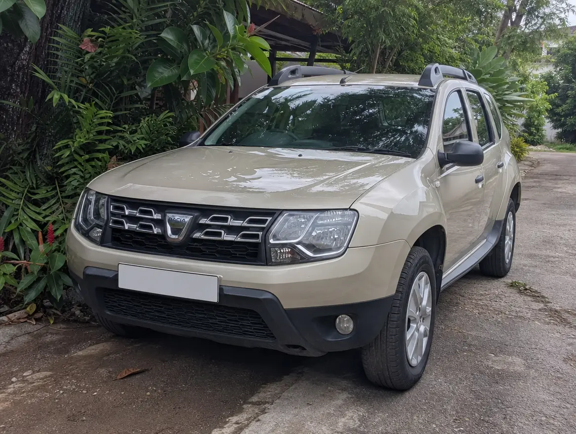 Dacia Duster 4x4 1.5 dCi, parfait pour les pistes · 13900 € (Dembéni)